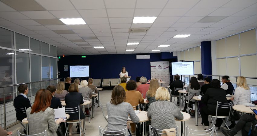 Участие в республиканском семинаре &amp;quot;Проблемы обновления и реализации образовательных программ общего образования, программ внеурочной деятельности и дополнительного образования с учетом применения ресурсов ЦО &amp;quot;Точка роста&amp;quot;.